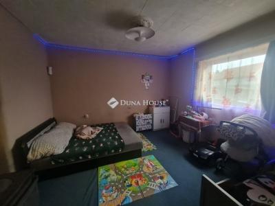 Eladó családi ház Üllő