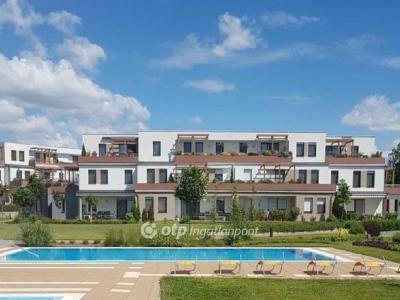 Eladó lakás Balatonalmádi