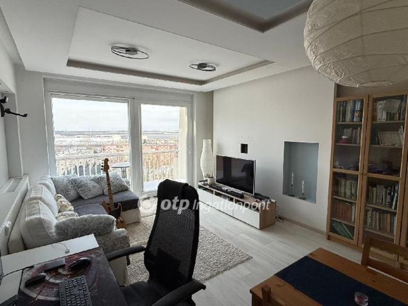 Eladó lakás Százhalombatta