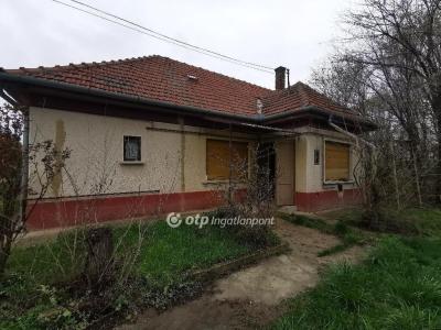 Eladó családi ház Albertirsa