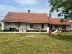 Eladó családi ház Újszász