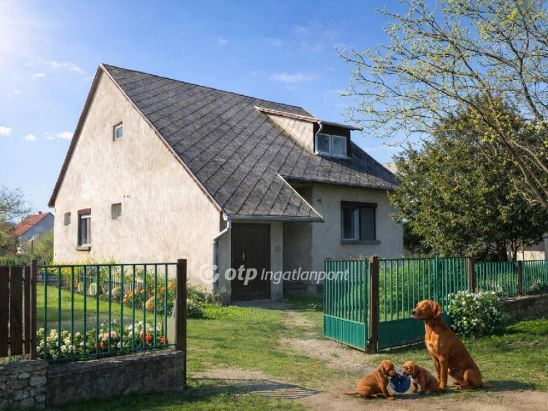 Eladó családi ház Halimba