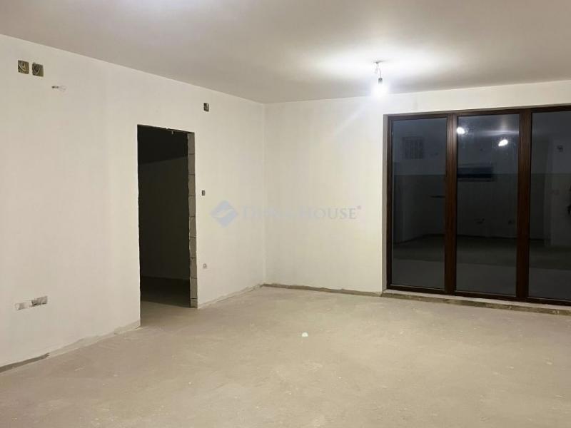 Eladó családi ház Délegyháza