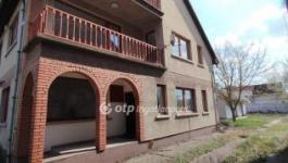 Eladó családi ház Jászberény