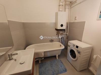 Eladó családi ház Budapest