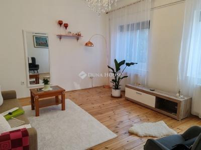 Eladó családi ház Budapest