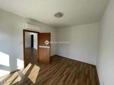 Eladó lakás Nagykőrös