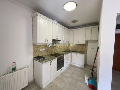 Eladó lakás Nagykőrös