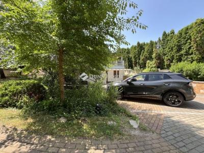 Eladó lakás Százhalombatta