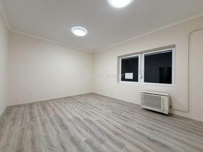 Eladó lakás Cegléd