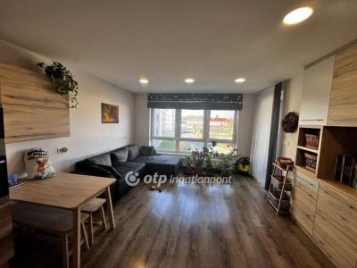 Eladó lakás Zalaegerszeg