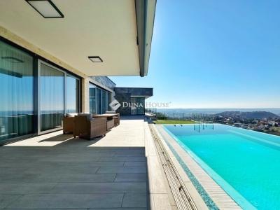 Eladó családi ház Pécs