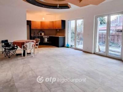 Eladó lakás Balatonkenese Balatonakarattya