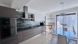 Eladó családi ház Pécs