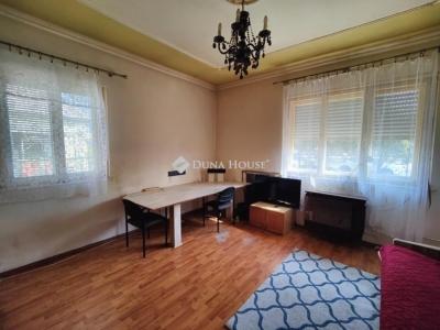 Eladó családi ház Budapest