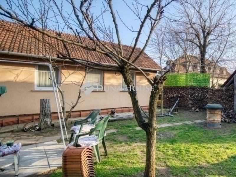 Eladó családi ház Budapest