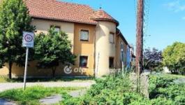 Eladó családi ház Szeged