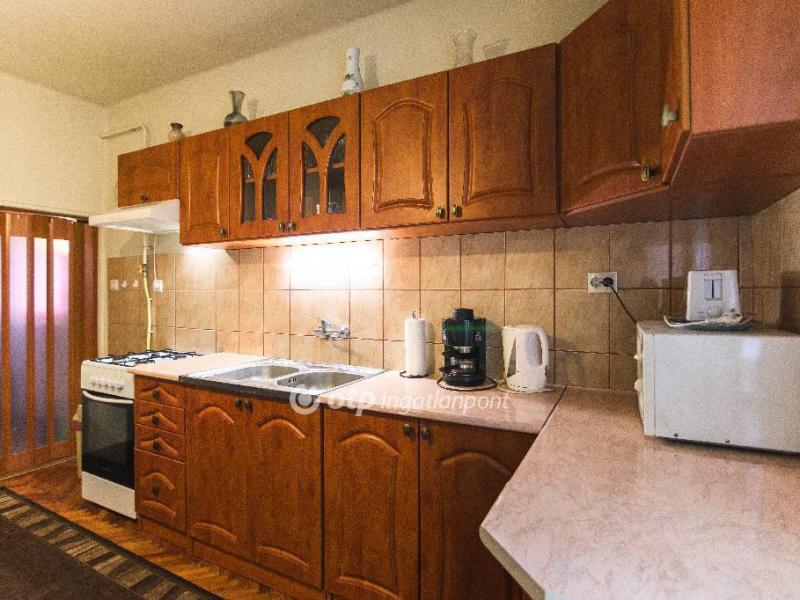 Eladó lakás Kunszentmárton