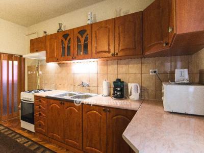 Eladó lakás Kunszentmárton