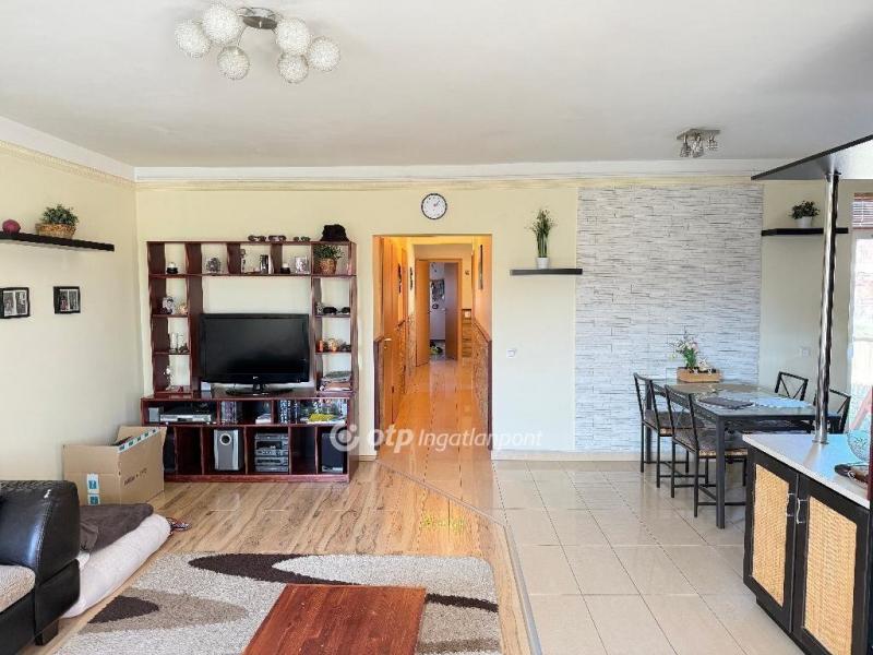 Eladó családi ház Eger