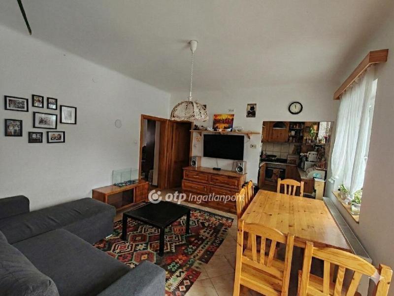 Eladó családi ház Eger