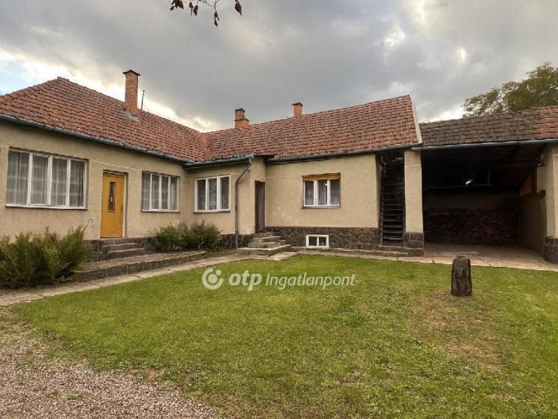 Eladó családi ház Parád