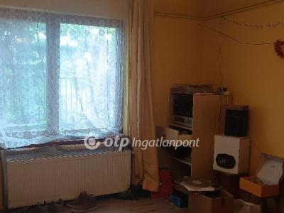 Eladó családi ház Budapest