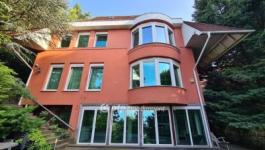 Eladó családi ház Budapest
