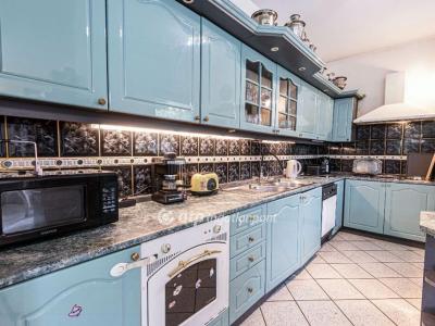 Eladó családi ház Budapest