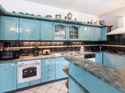 Eladó családi ház Budapest