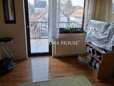 Eladó családi ház Budapest