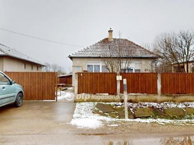 Eladó családi ház Nyírtelek