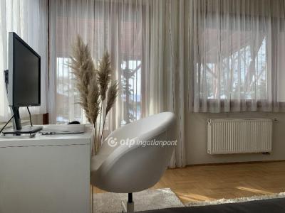 Eladó családi ház Délegyháza