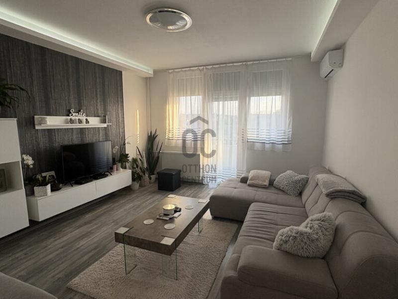 Eladó lakás Zalaegerszeg