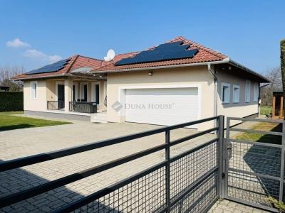 Eladó családi ház Pécs