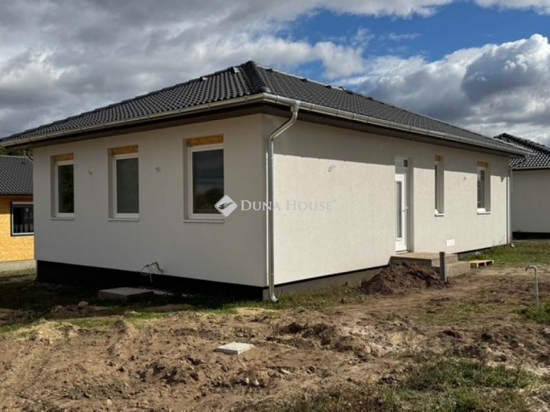 Eladó családi ház Kecskemét