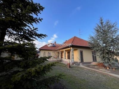 Eladó családi ház Kecskemét
