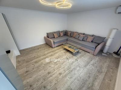 Eladó családi ház Balatonboglár