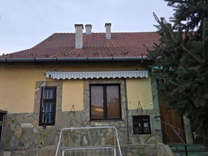 Eladó lakás Mezőhegyes