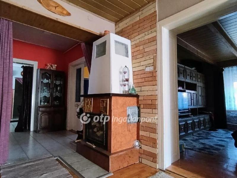 Eladó családi ház Jászfényszaru