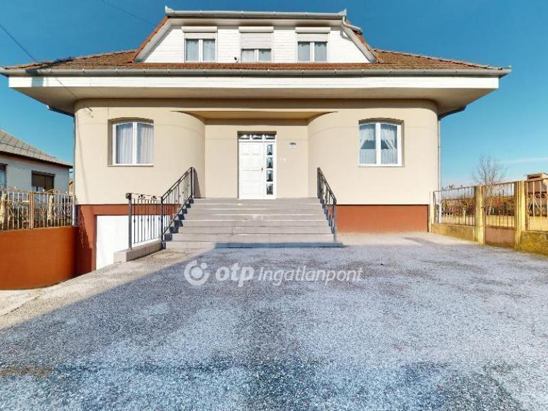 Eladó családi ház Kálmánháza