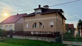 Eladó családi ház Felsőzsolca