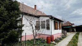 Eladó családi ház Vecsés