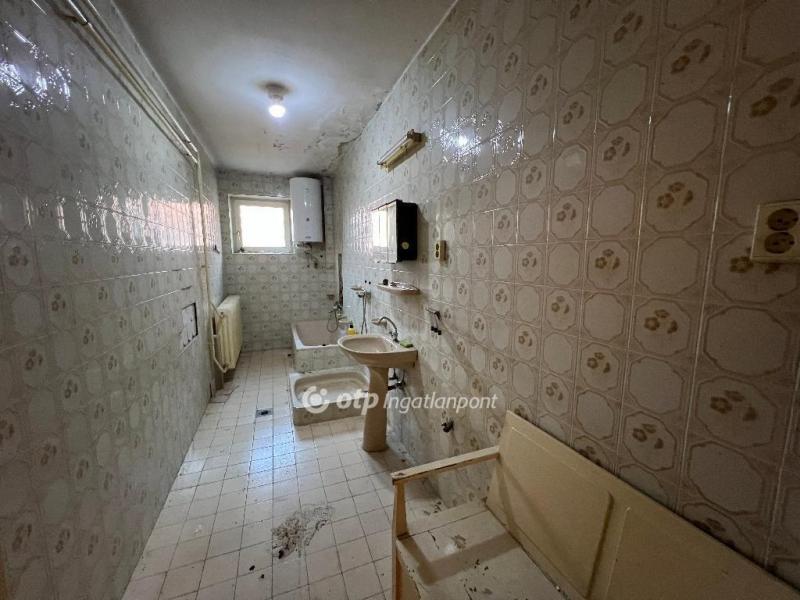 Eladó családi ház Budapest