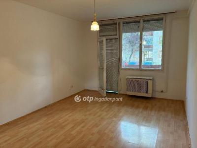 Eladó lakás Békés