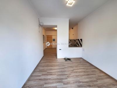 Eladó lakás Kecskemét