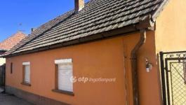 Eladó családi ház Nagykőrös
