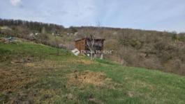 Eladó lakóövezeti telek Pécs