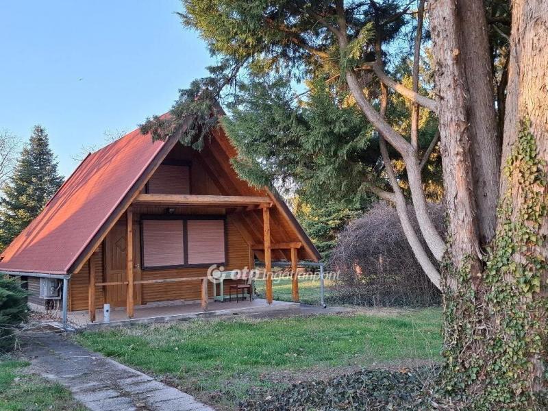 Eladó családi ház Békéscsaba