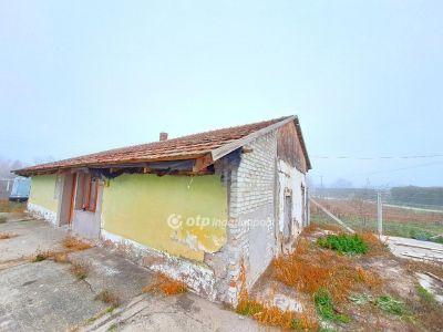 Eladó családi ház Nagykőrös